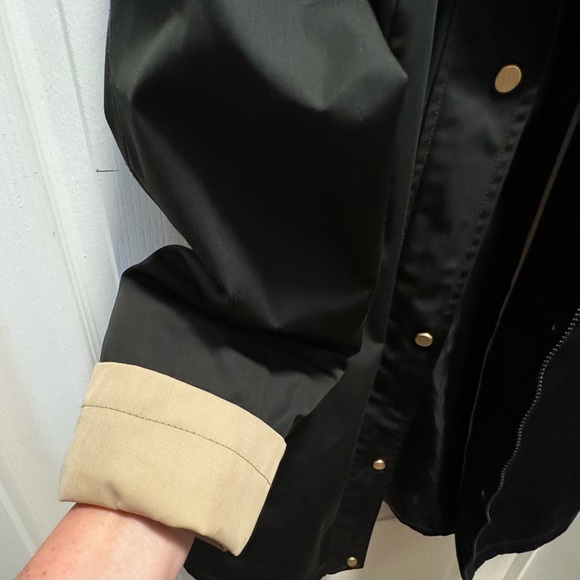 NWOT Jones New York beautiful women’s Raincoat with hood, size L, fully lined - Picture 4 of 12